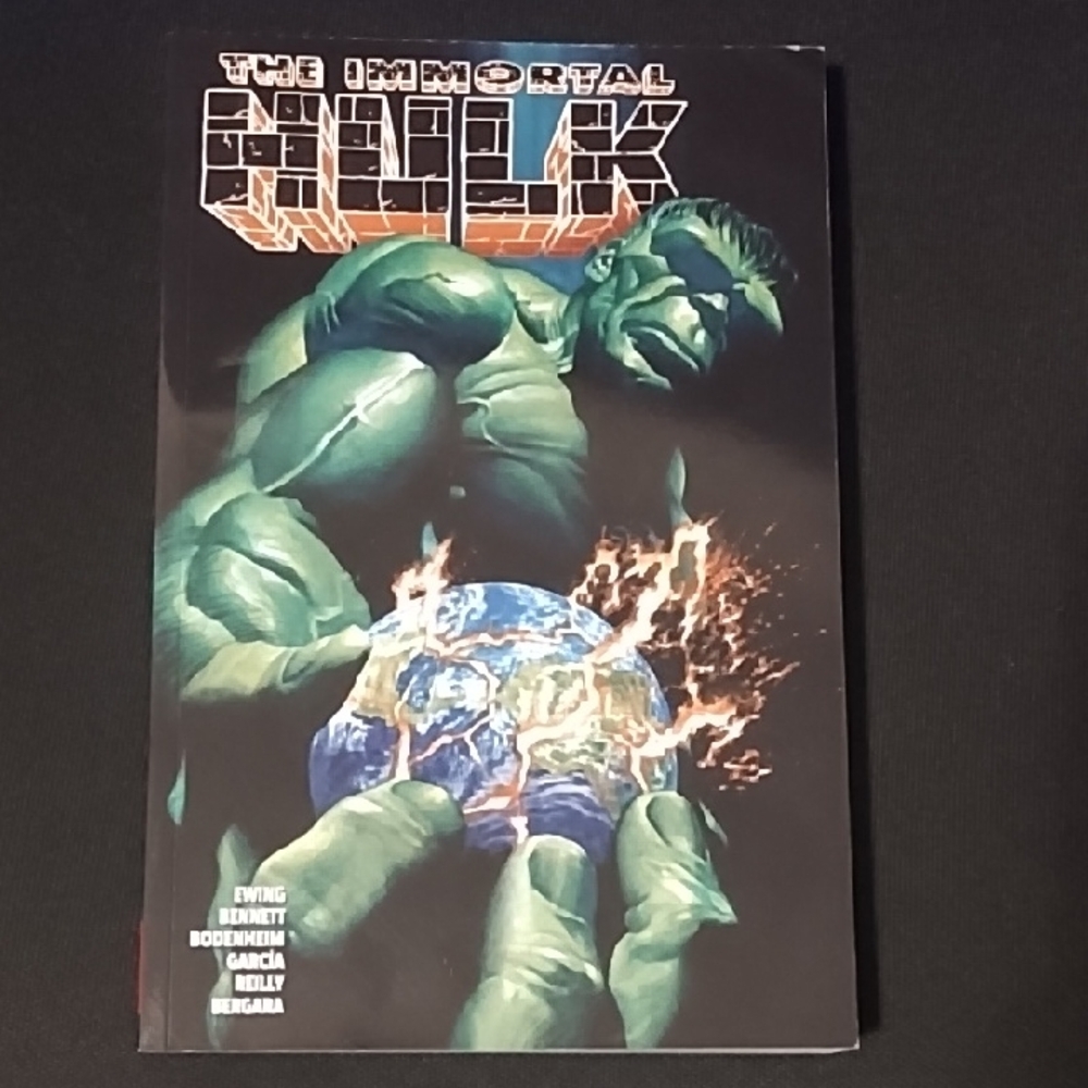 Marvel The Immortal Hulk Comic - Green and Blue